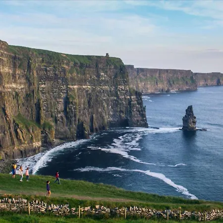 別荘 Wild Meadow Huts *