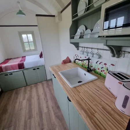 Сasa de vacaciones Wild Meadow Huts *