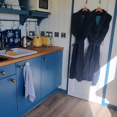 Prázdninový dům Wild Meadow Huts *