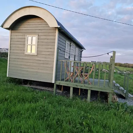 Wild Meadow Huts * Doolin