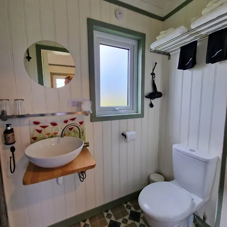 Wild Meadow Huts Holiday home *