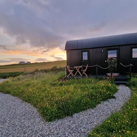 Wild Meadow Huts Semesterbostad Doolin