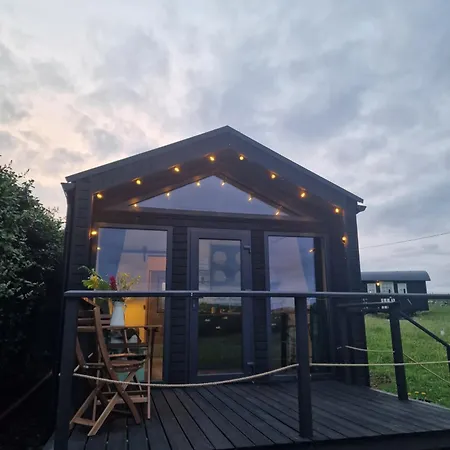 Wild Meadow Huts Дом отдыха