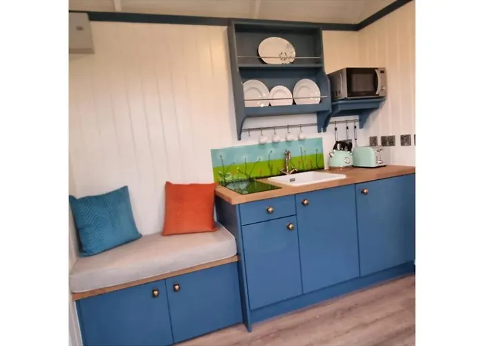 Wild Meadow Huts Semesterbostad