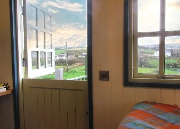 Wild Meadow Huts * Doolin