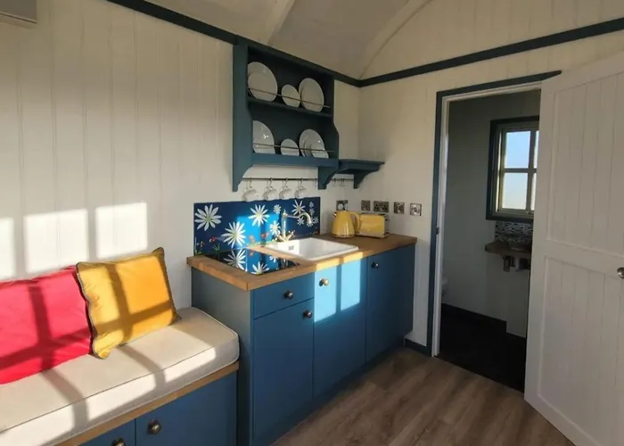 Wild Meadow Huts * Doolin