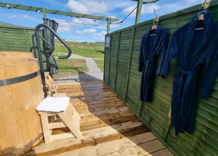 Holiday home Wild Meadow Huts *