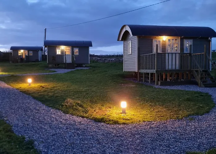 Feriehus Wild Meadow Huts *