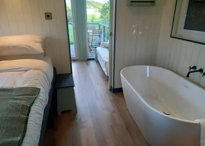 Hébergement de vacances Wild Meadow Huts *