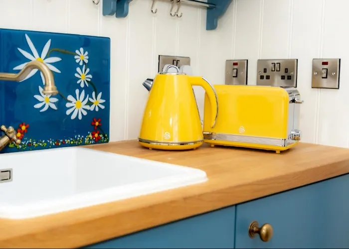 Wild Meadow Huts Doolin